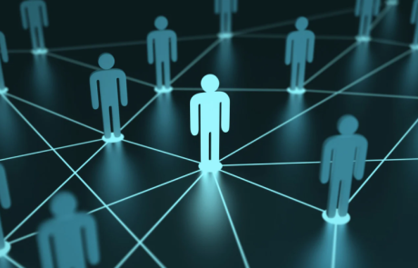 איך לינקדאין מגבירה מעורבות וזמן שהייה של גולשים?